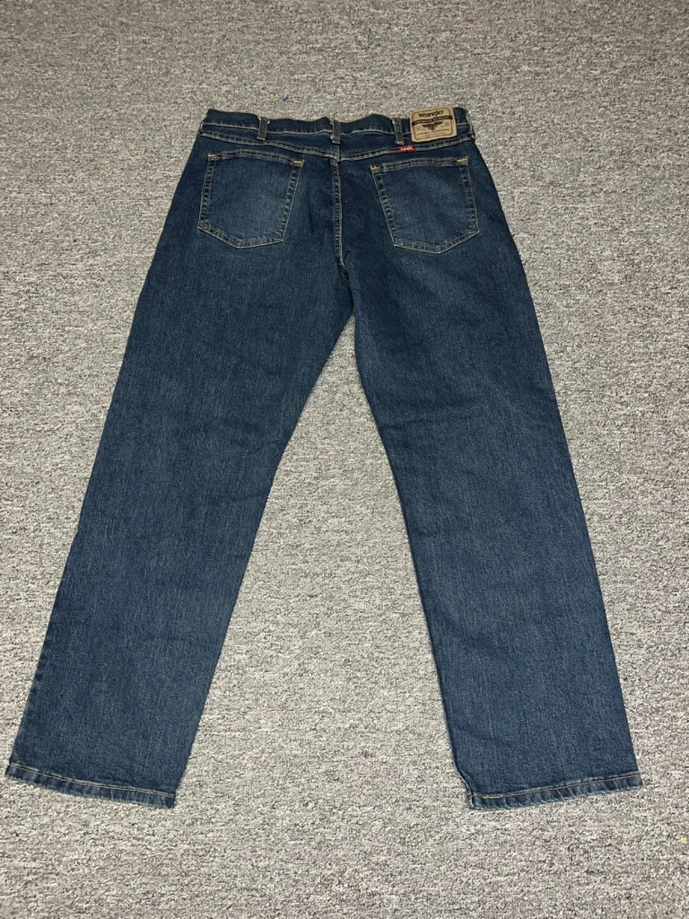 NWT Wrangler Men’s Heritage Relaxed Fit Jeans